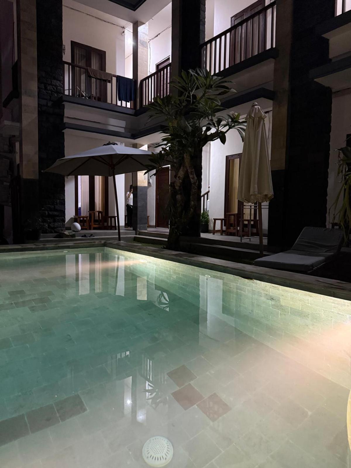 Ken Ken Guest House Seminyak Eksteriør bilde